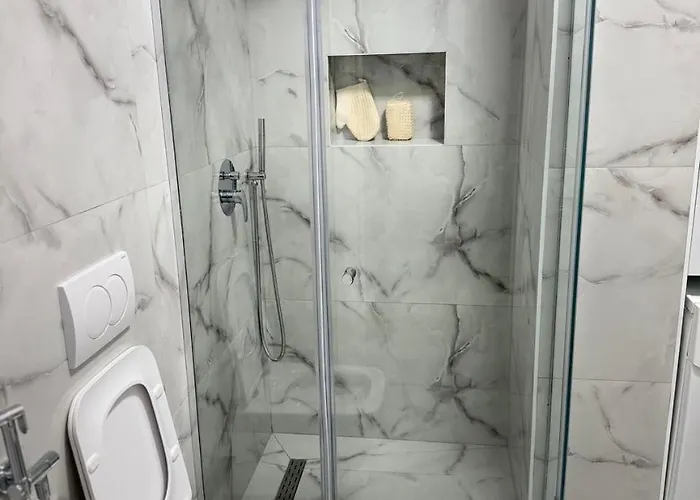 Liqeni Comfort Apartamento Tirana