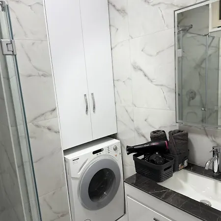 Liqeni Comfort Апартаменты *